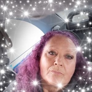 Meet your Posher, Pamela